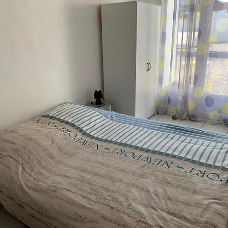 Дом отдыха Maison Familiale Avec Piscine Barbatre