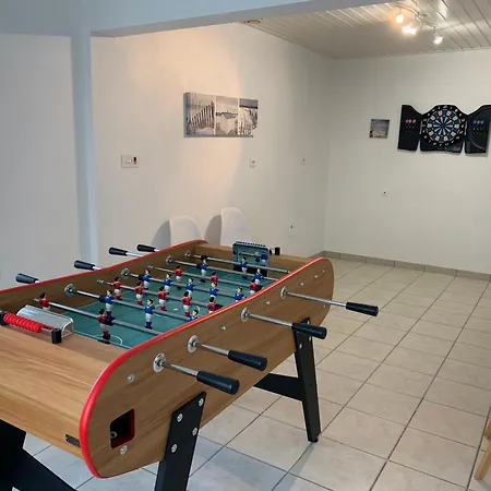 Maison Familiale Avec Piscine Barbatre